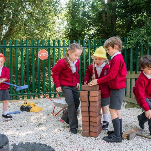 Prestwood infants juniors 373
